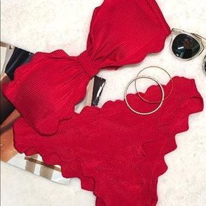 Strapless red cupshe bikini
